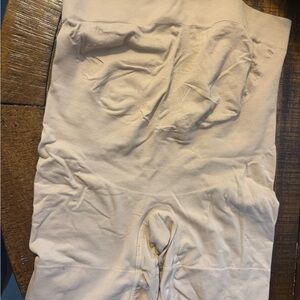 MATERNITY SKIMS High-Waisted Shapewear Shorts